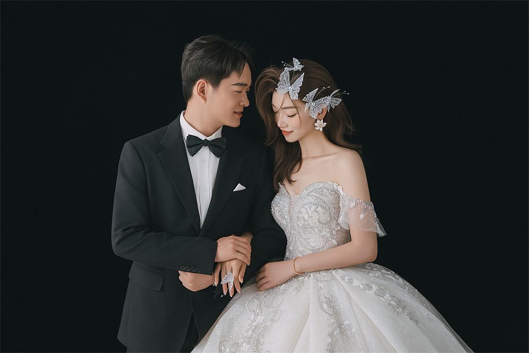 张先生&李小姐