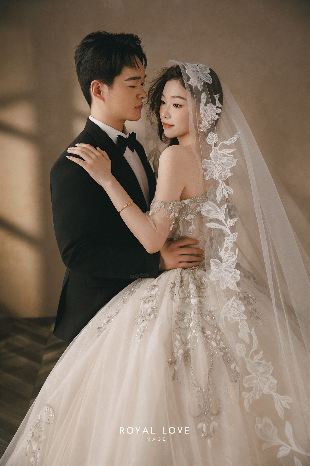张先生&李小姐