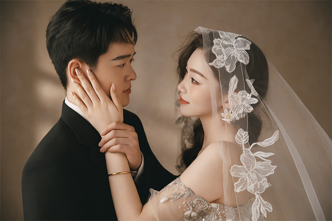 张先生&李小姐