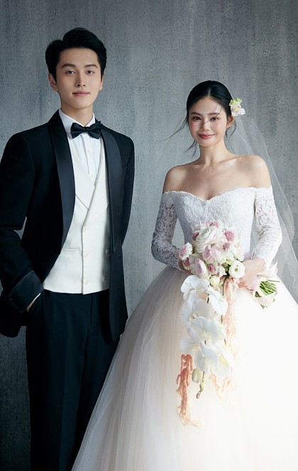 油画齐地纱（内景）