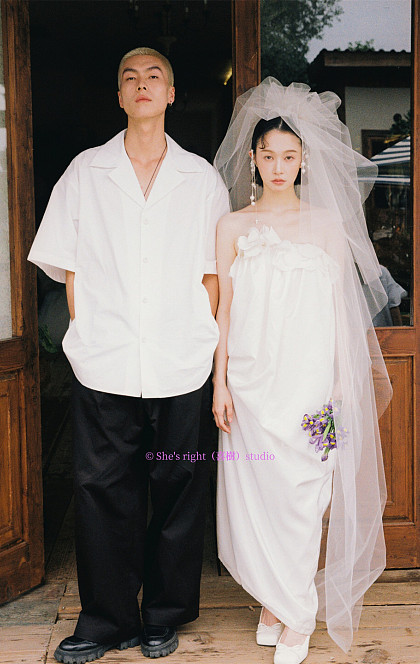 去爱 去创造 并最终一起燃烧