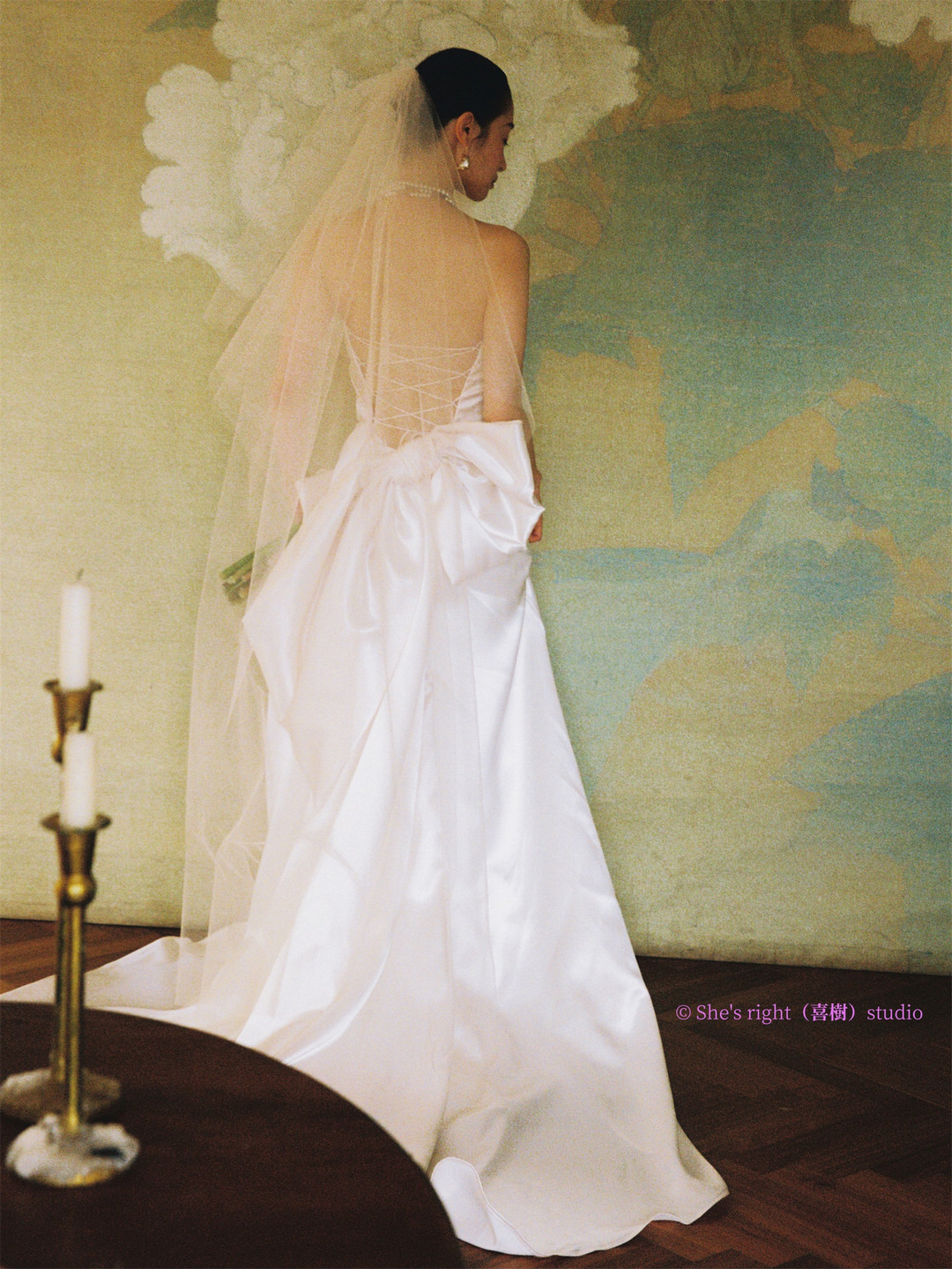 像花 像火 像无声的足迹