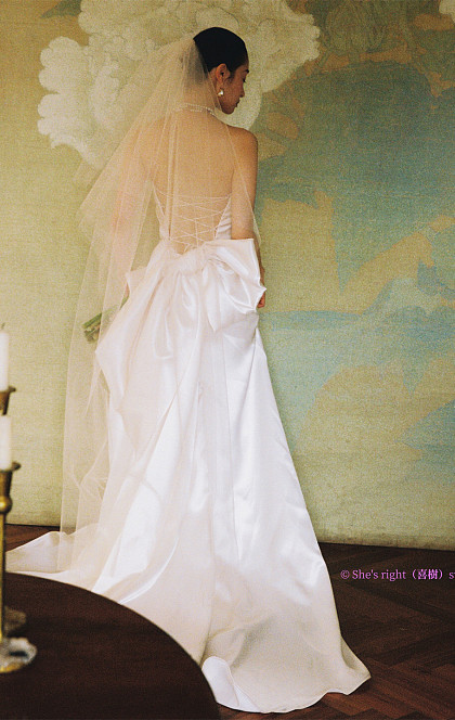 像花 像火 像无声的足迹