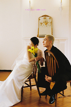 只看你在对面微笑