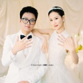 还有那些拥抱 亲吻 热烈 留白