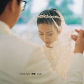 还有那些拥抱 亲吻 热烈 留白